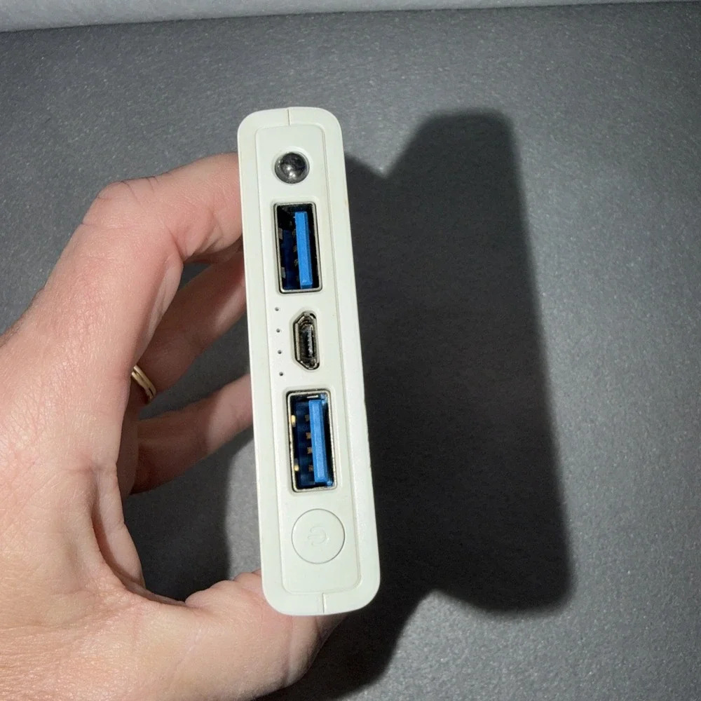 Metecsmart 10000mAh Power Bank Only ‎ – Model A-627KN – White - Pre Owned